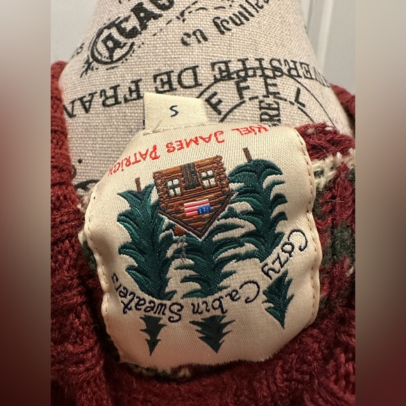 Kiel James Patrick Cozy Cabin Reindeer Christmas Women’s sweater - Picture 3 of 4